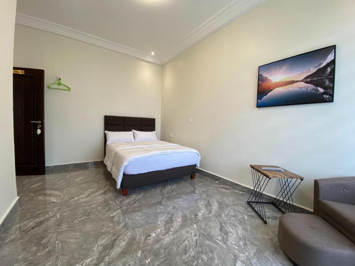 Eagle Vault Otel Kwabenya Dış mekan fotoğraf