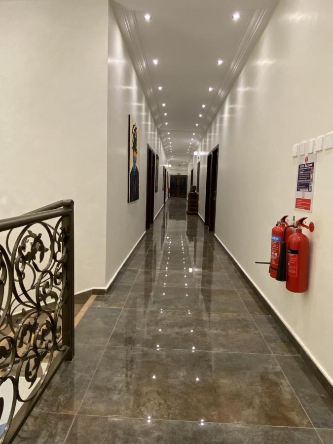 Eagle Vault Otel Kwabenya Dış mekan fotoğraf