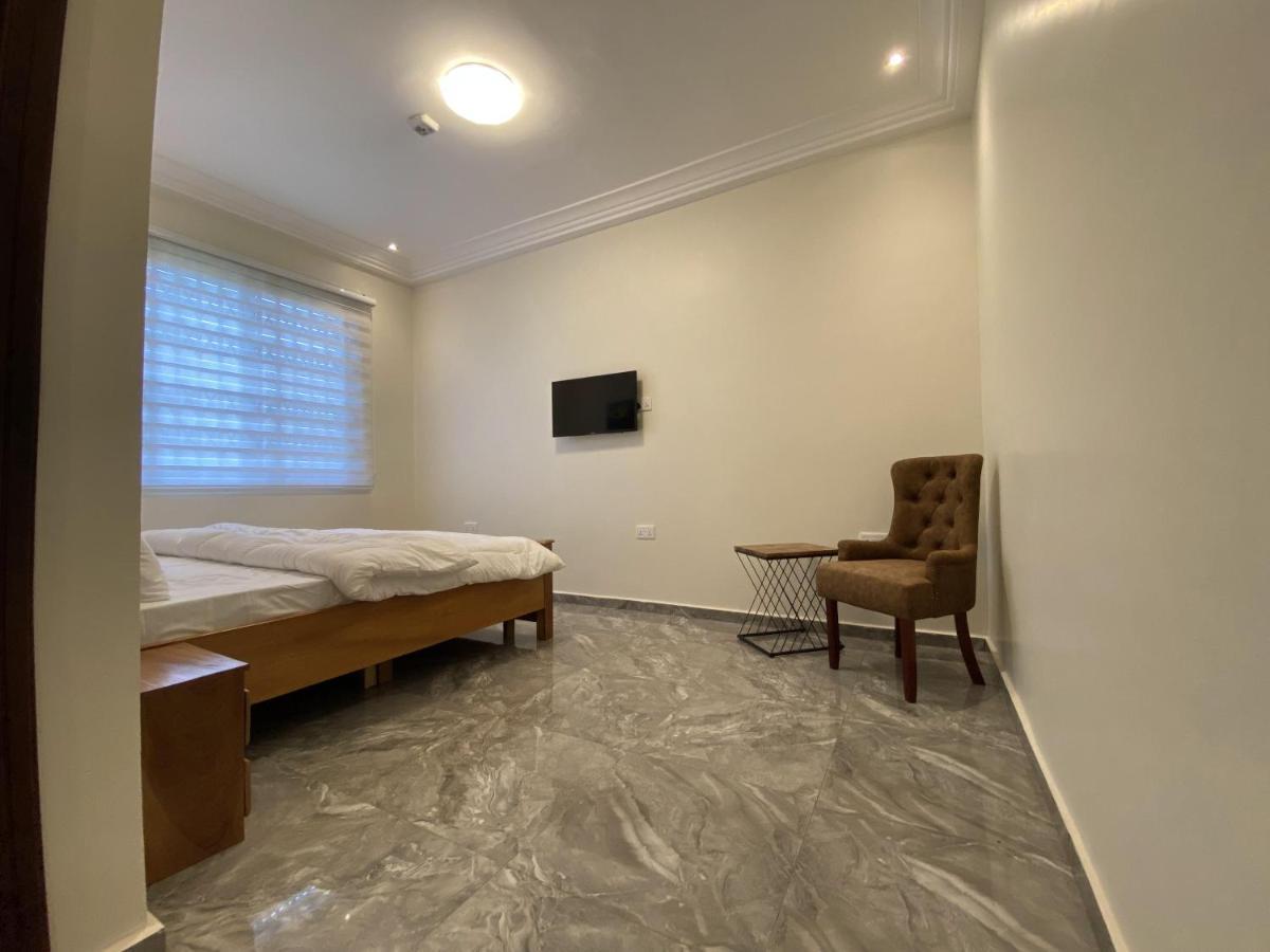 Eagle Vault Otel Kwabenya Dış mekan fotoğraf