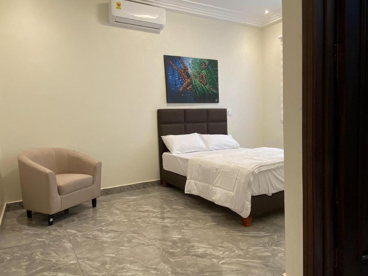 Eagle Vault Otel Kwabenya Dış mekan fotoğraf